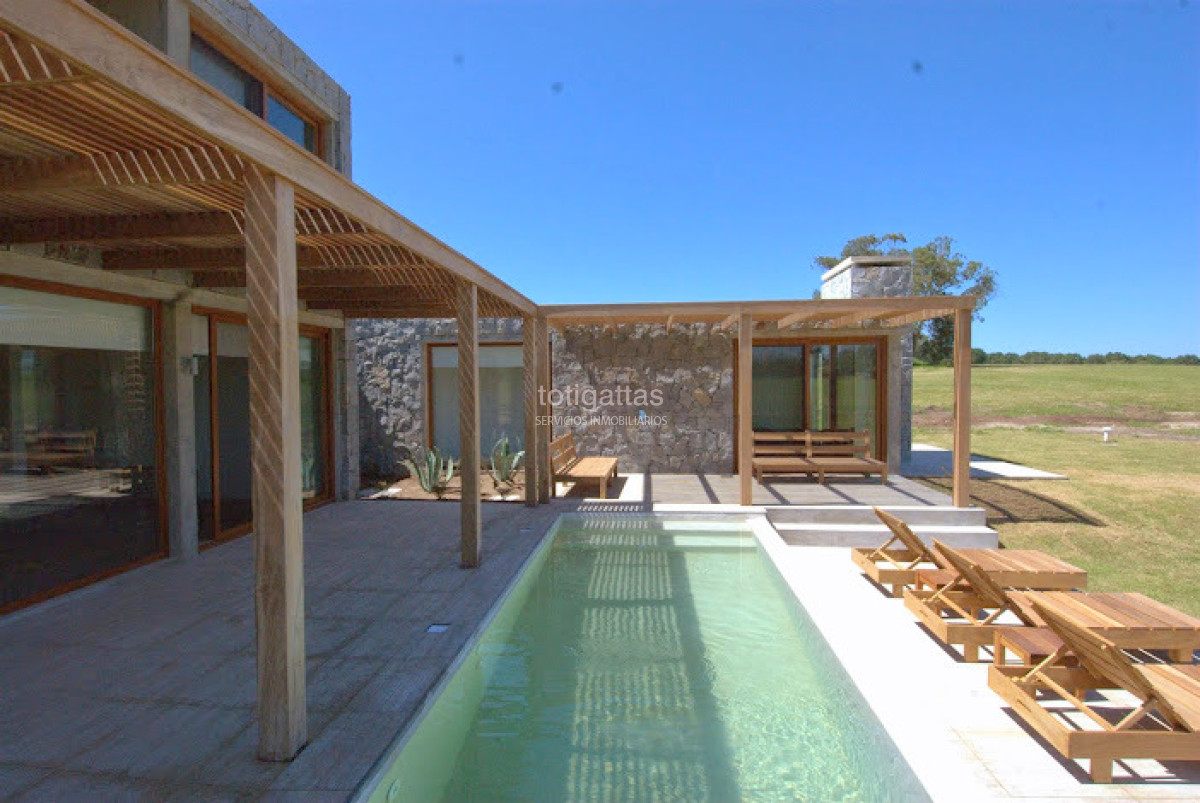 Casa ID.974 - Chacra Laguna Estate G