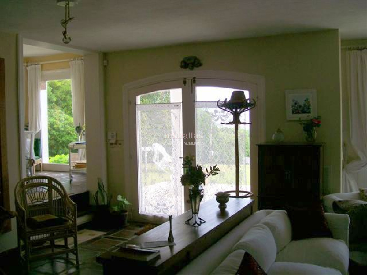 Casa ID.210 - Betsy Roos