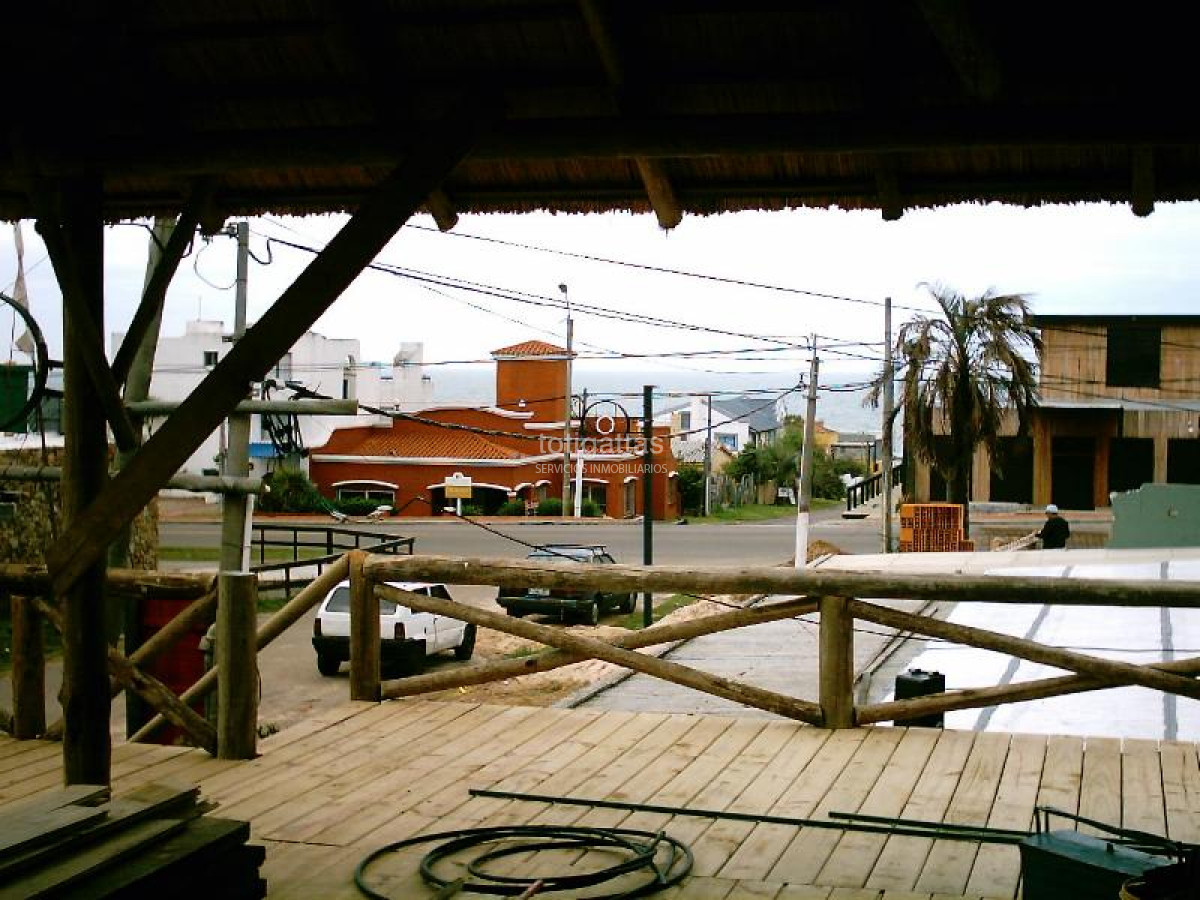 Local Comercial ID.1323 - Local Bien Puesto