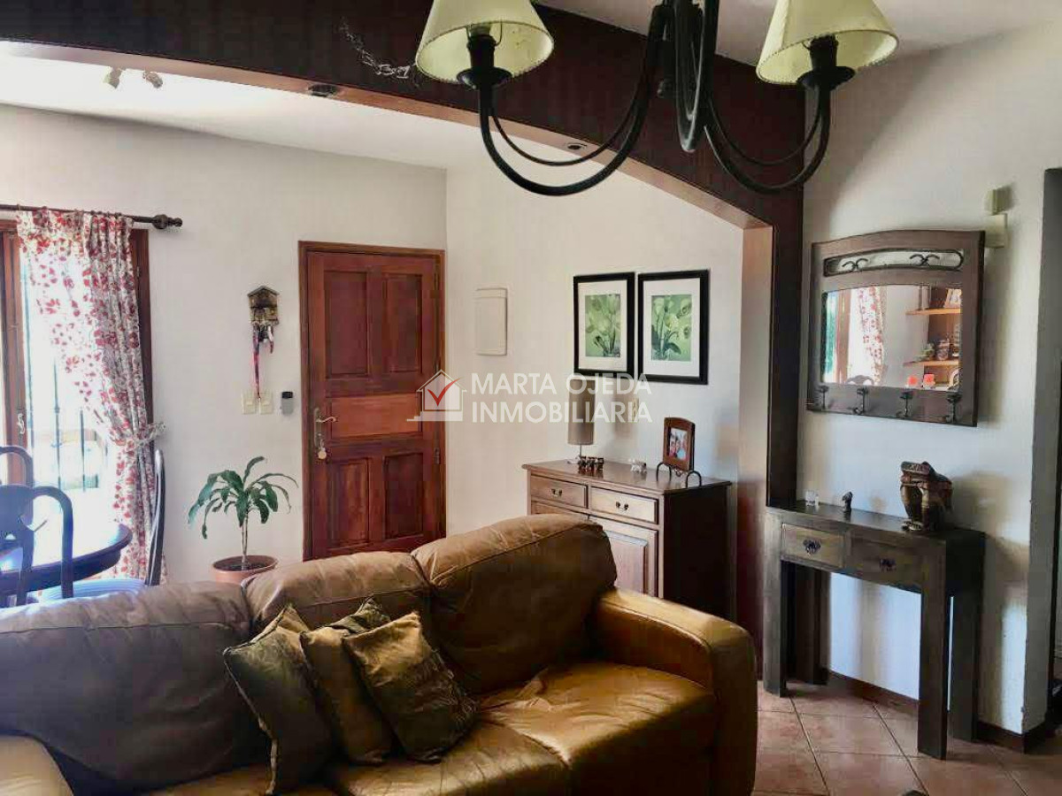 Casa ID.40280 - Hermosa casa a la venta de 5 dormitorios