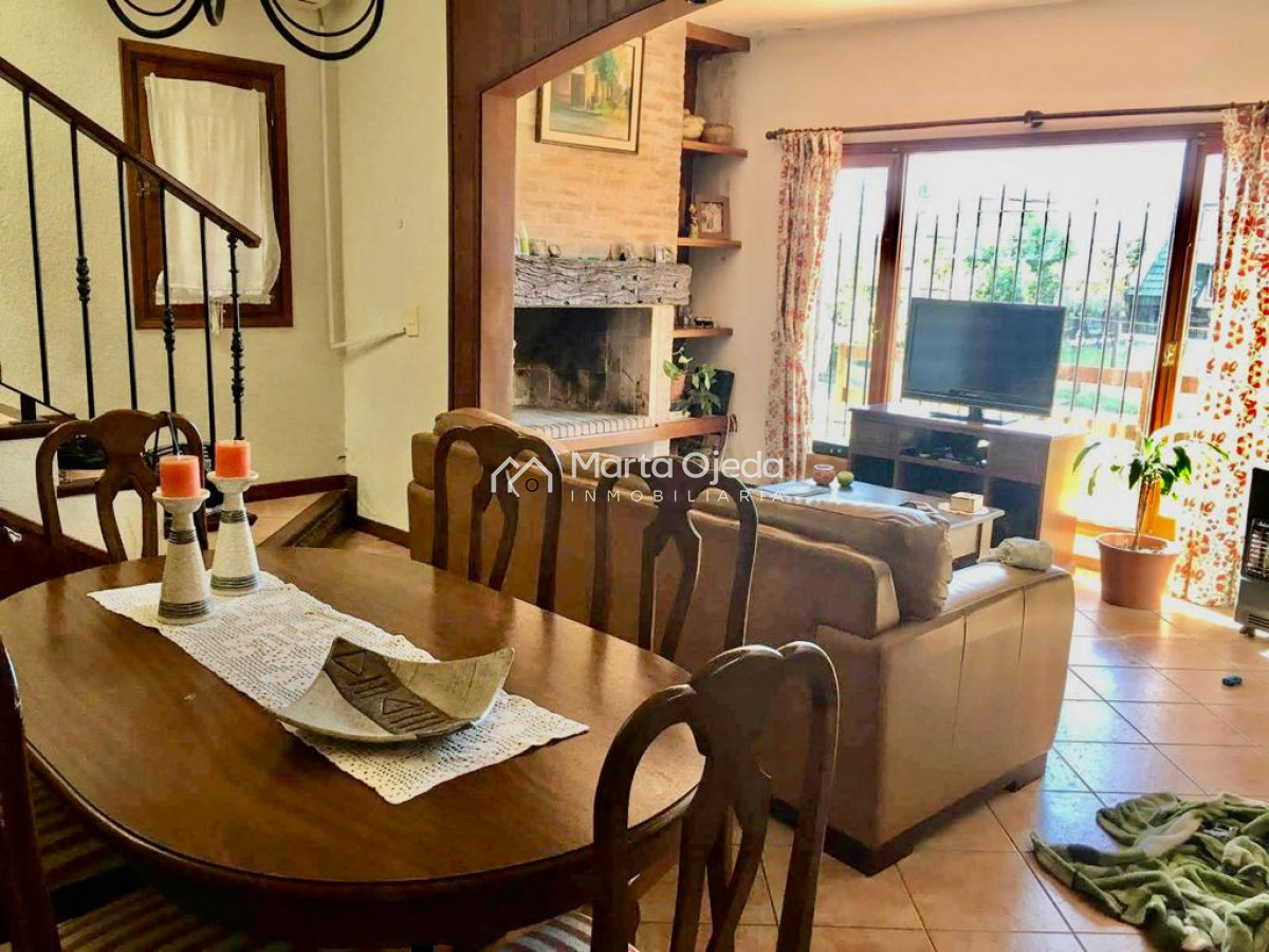 Casa ID.40280 - Hermosa casa a la venta de 5 dormitorios