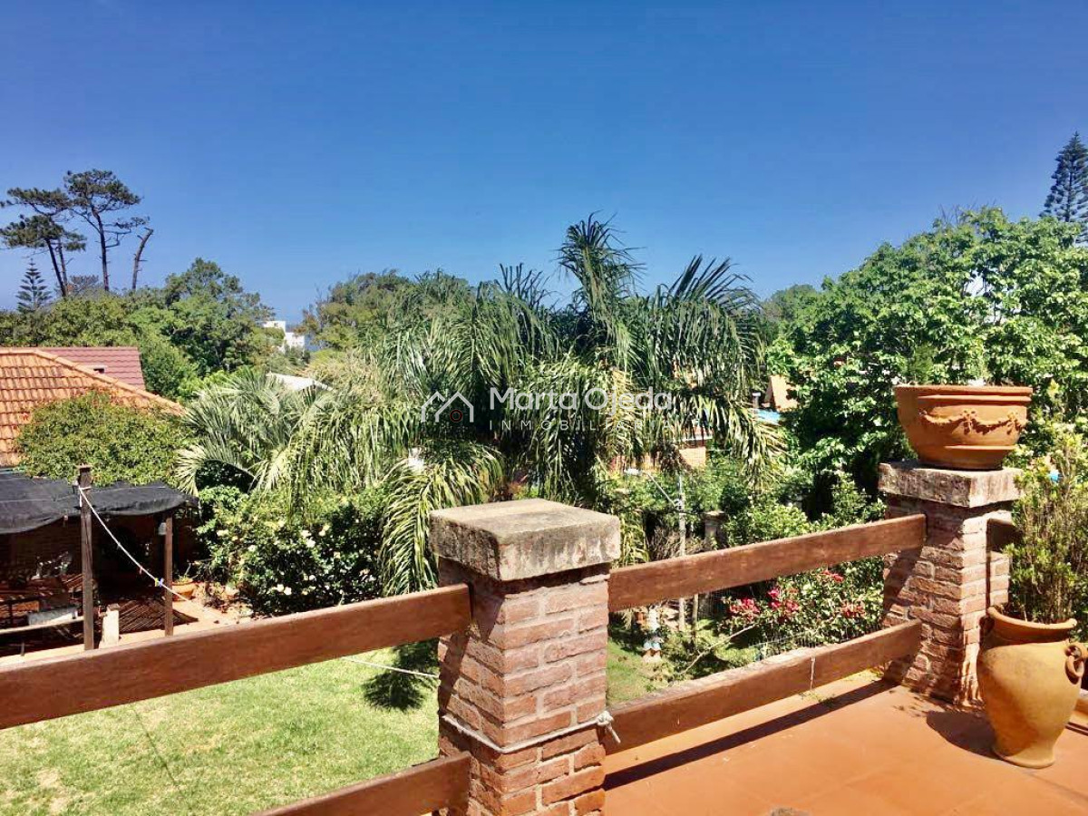 Casa ID.40280 - Hermosa casa a la venta de 5 dormitorios