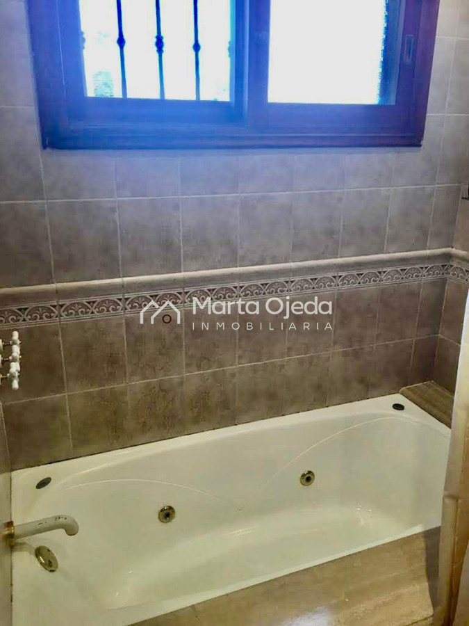 Casa ID.40280 - Hermosa casa a la venta de 5 dormitorios