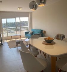 Departamento de 2 Dormitorios en Venta, Edificio Green Life. Punta Del Este
