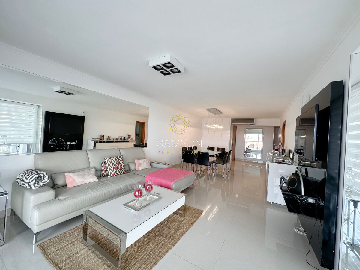 Apartamento ID.66679 - Departamento en venta de 3 dormitorios en Miami boulevard, Punta del Este