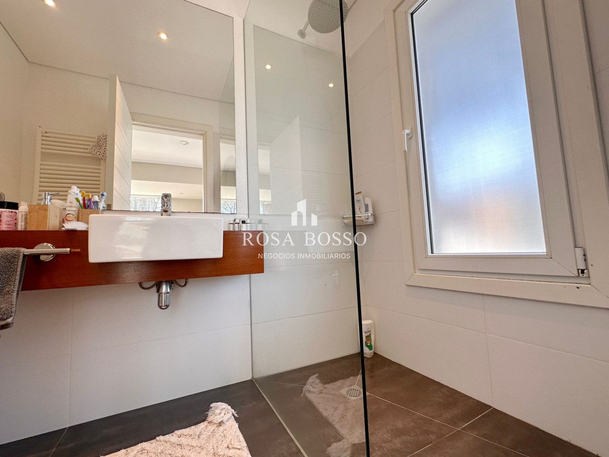 Apartamento ID.9142 - Casa en venta en zona Lugano Punta del Este 