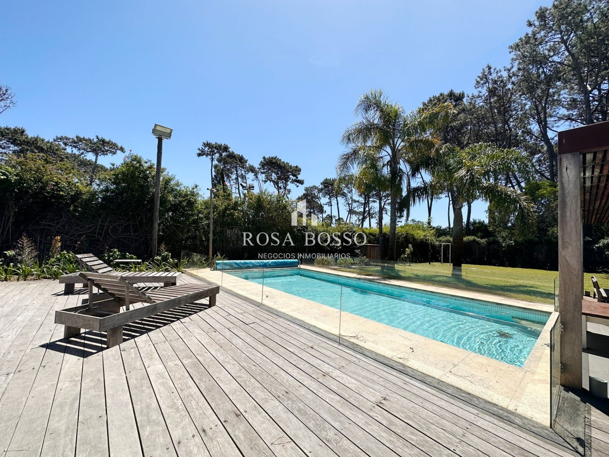 Apartamento ID.9142 - Casa en venta en zona Lugano Punta del Este 