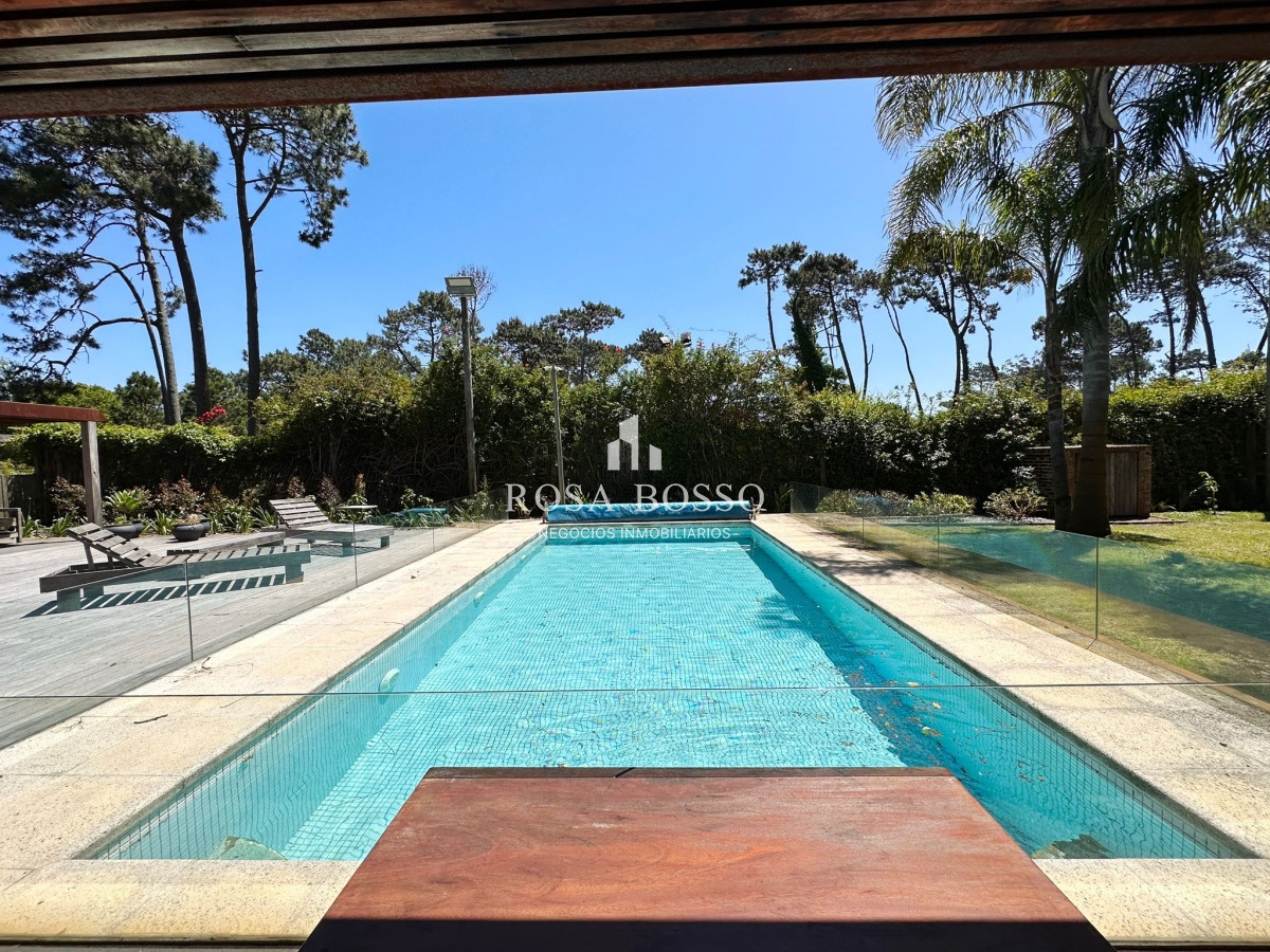 Apartamento ID.9142 - Casa en venta en zona Lugano Punta del Este 