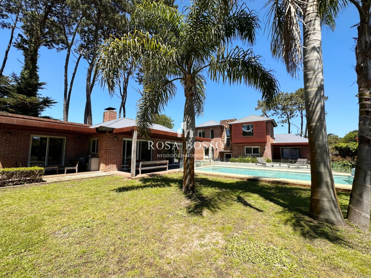 Apartamento ID.9142 - Casa en venta en zona Lugano Punta del Este 