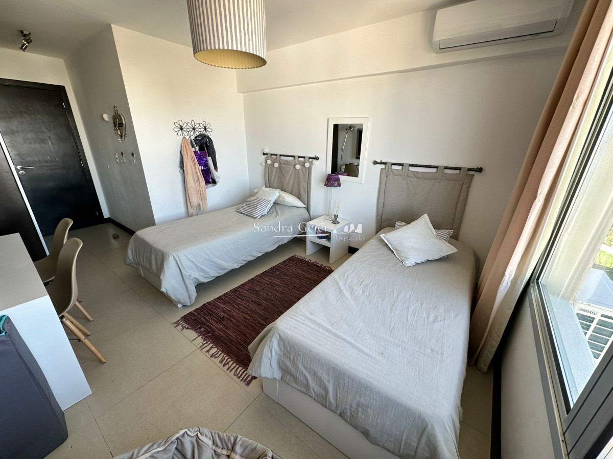 Apartamento ID.2029 -  Gala Tower, Mansa Gran vista al mar, venta,  Punta del Este