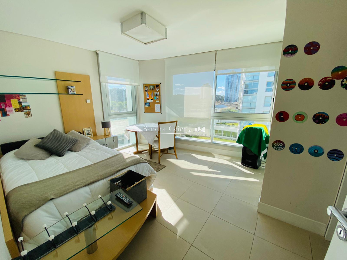 Apartamento ID.1727 - DEPARTAMENTO EN TORRE LE PARC PUNTA DEL ESTE 