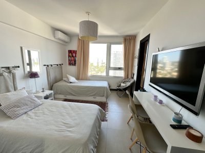Apartamento ID.2029 -  Gala Tower, Mansa Gran vista al mar, venta,  Punta del Este