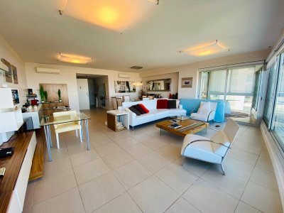 Apartamento ID.1727 - DEPARTAMENTO EN TORRE LE PARC PUNTA DEL ESTE 