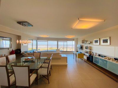 Apartamento ID.1727 - DEPARTAMENTO EN TORRE LE PARC PUNTA DEL ESTE 