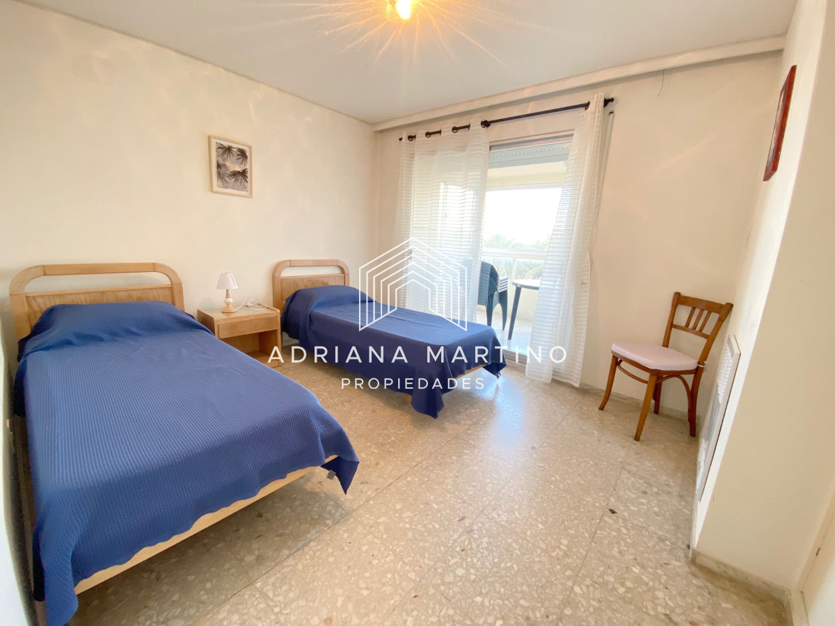 Apartamento ID.70105 - VENTA APARTAMENTO DE 3 DORMITORIOS EN TORRE DE CATEGORÍA