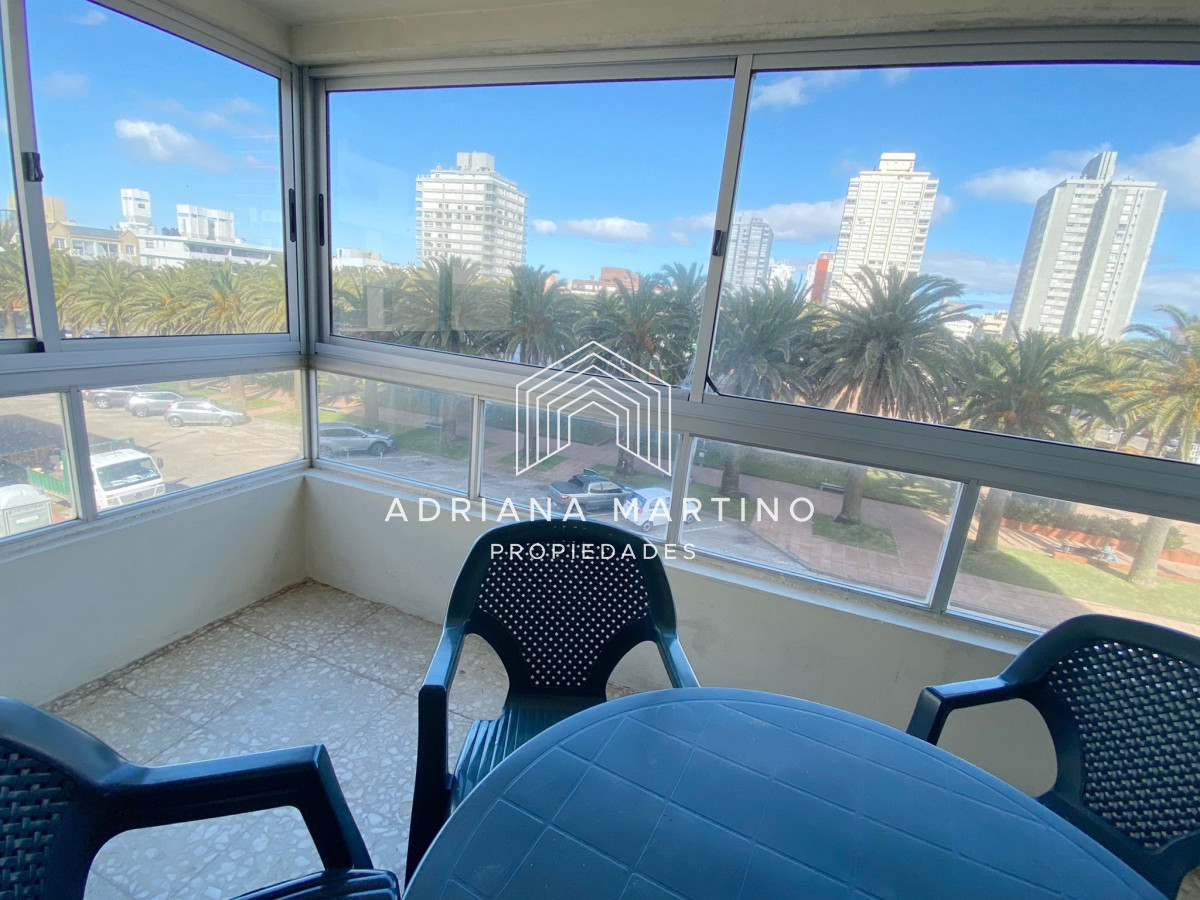 Apartamento ID.70105 - VENTA APARTAMENTO DE 3 DORMITORIOS EN TORRE DE CATEGORÍA