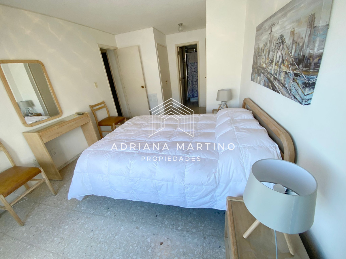 Apartamento ID.70105 - VENTA APARTAMENTO DE 3 DORMITORIOS EN TORRE DE CATEGORÍA