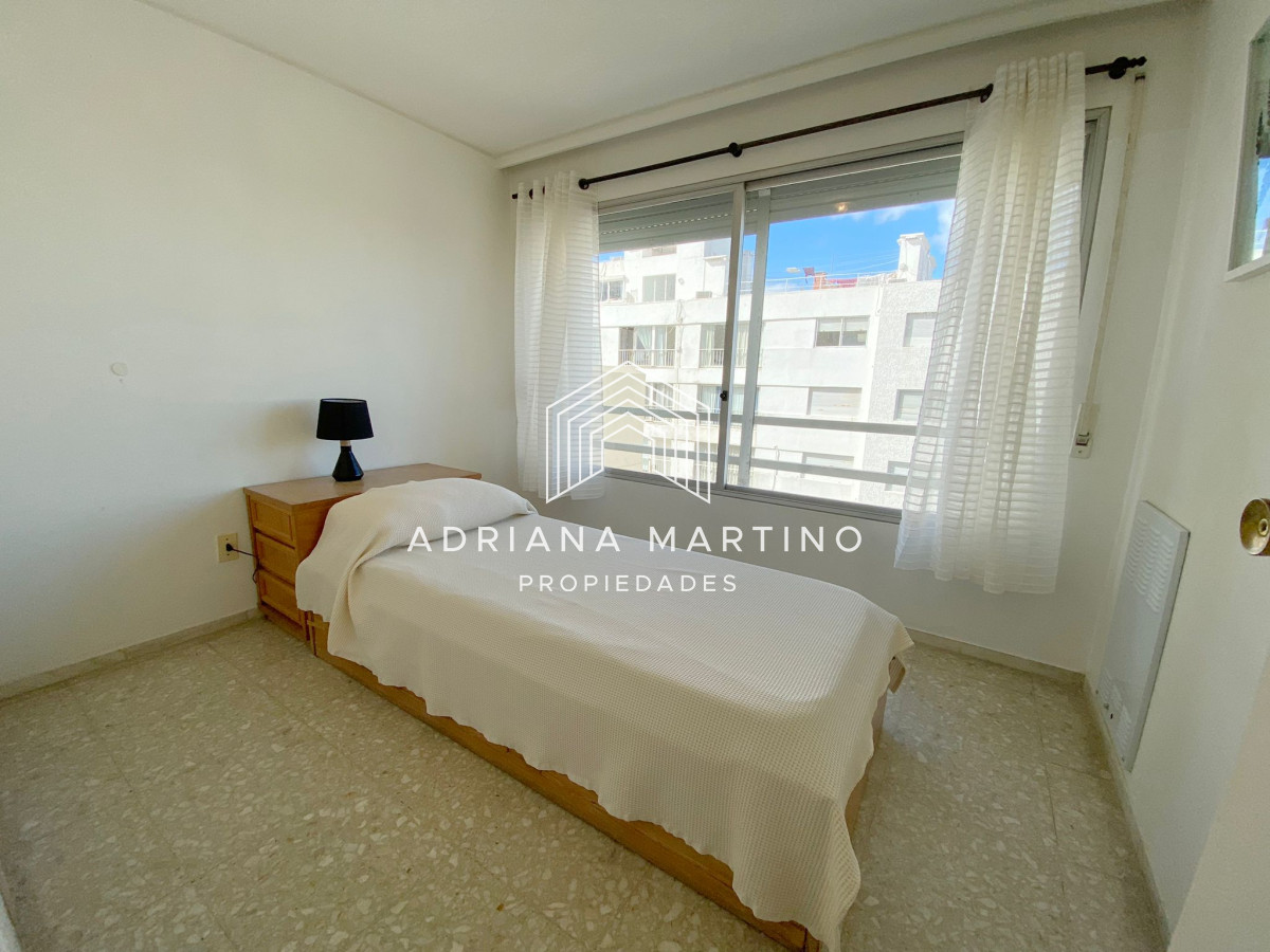 Apartamento ID.70105 - VENTA APARTAMENTO DE 3 DORMITORIOS EN TORRE DE CATEGORÍA