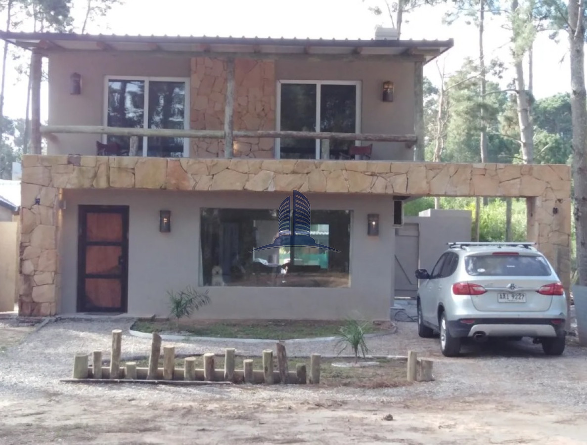 Burnett - GoPunta - Portal Inmobiliario de Punta del Este - Maldonado