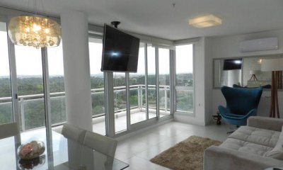 Departamento En Venta De 2 Dormitorios En Bellagio Tower, Punta del Este