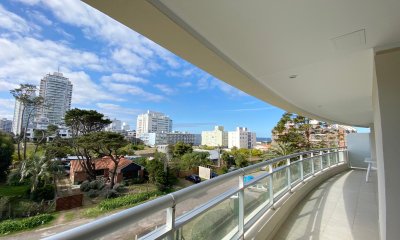 DEPARTAMENTO DE 2 DORMITORIOS EN FORESTN TOWER, PUNTA DEL ESTE