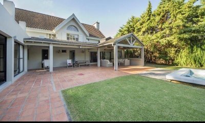 CASA DE 4 DORMITORIOS EN GOLF, PUNTA DEL ESTE