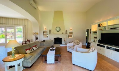 MUY LINDA CASA TODA RECICLADA