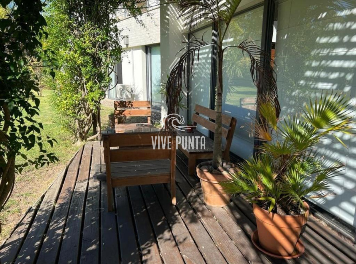 Casa ID.369 - Casa de 4 Dormitorios en Venta en Marly, Punta del Este