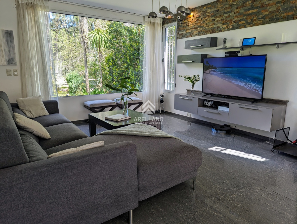 Casa ID.3534 - Casa en venta de 4 dormitorios en Punta del Este.