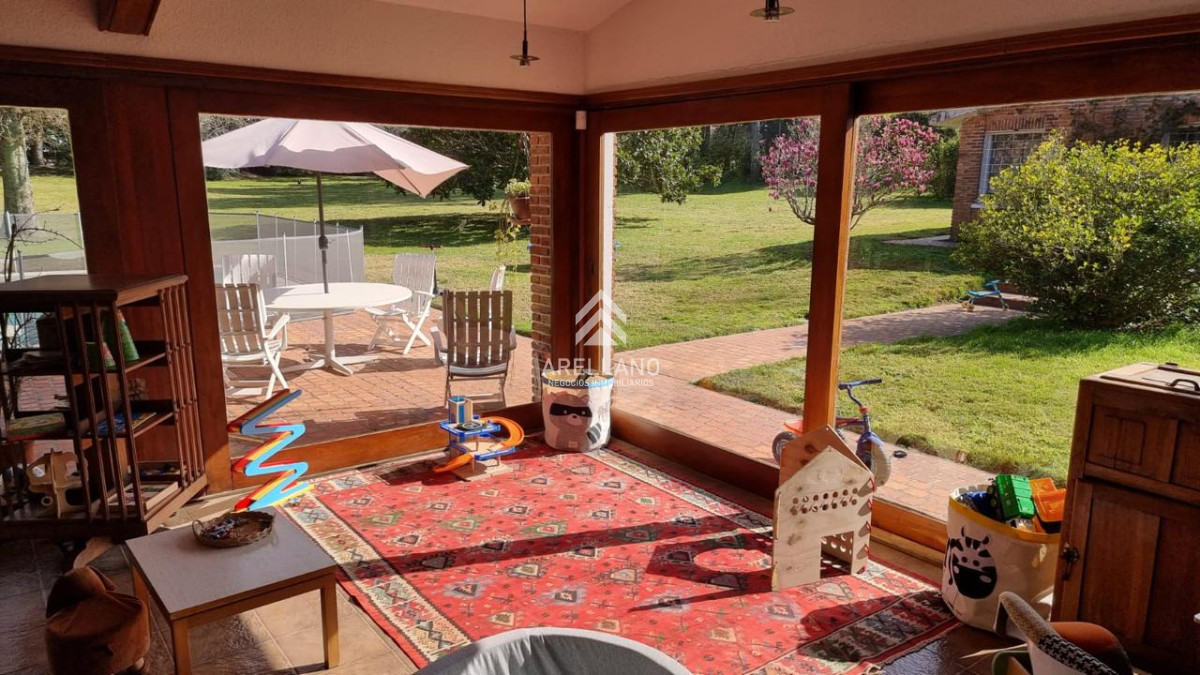 Casa ID.3329 - Venta casa 3 Dormitorios en Suite en San Rafael, Punta del Este