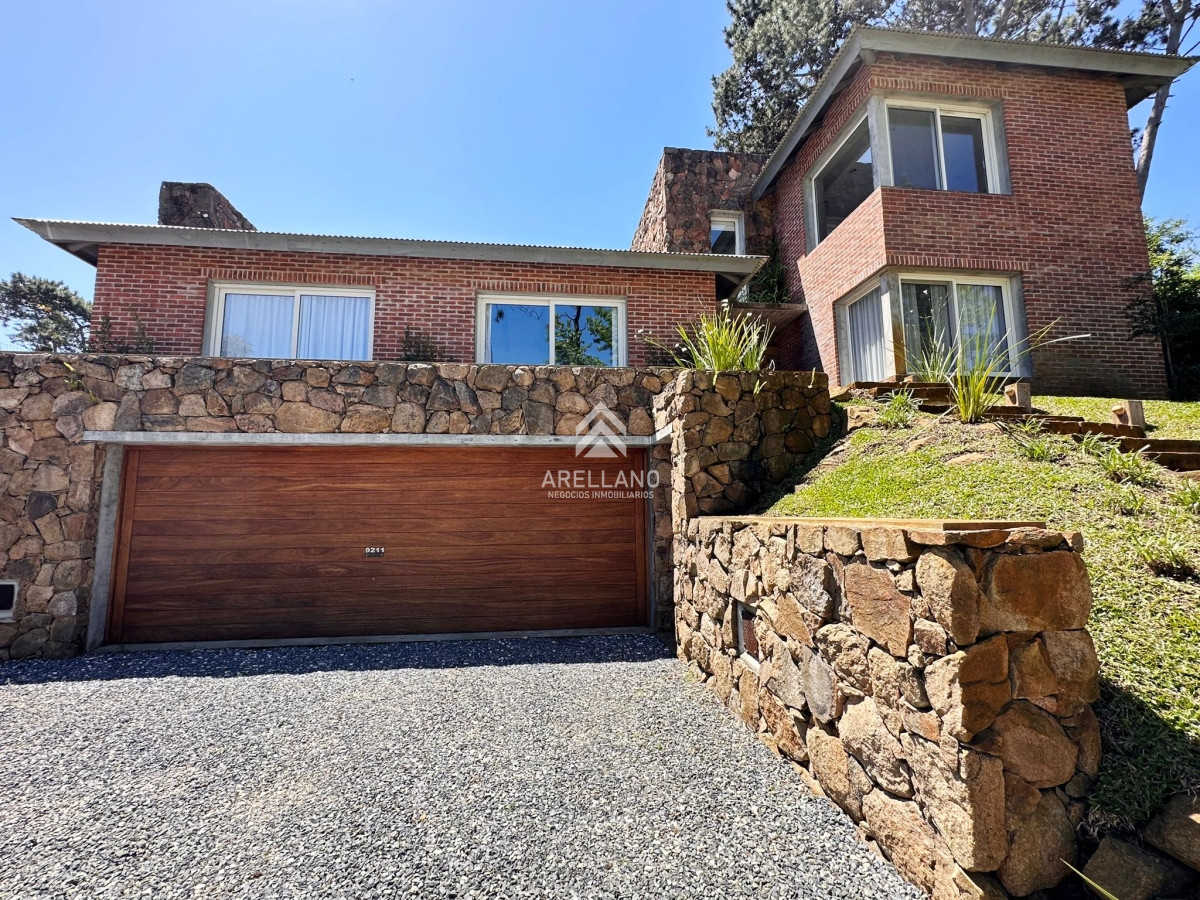 Casa ID.3332 - Casa en venta en zona Lugano