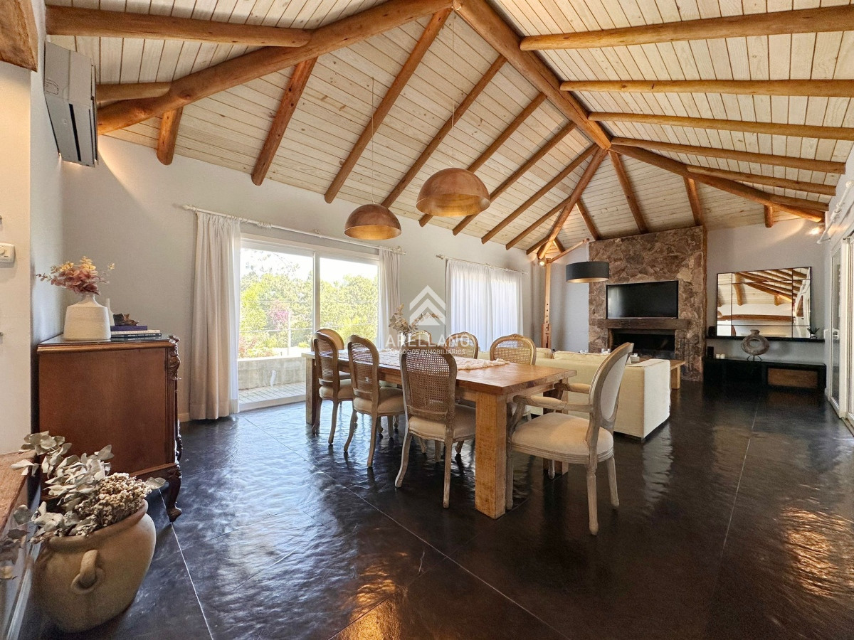 Casa ID.3332 - Casa en venta en zona Lugano