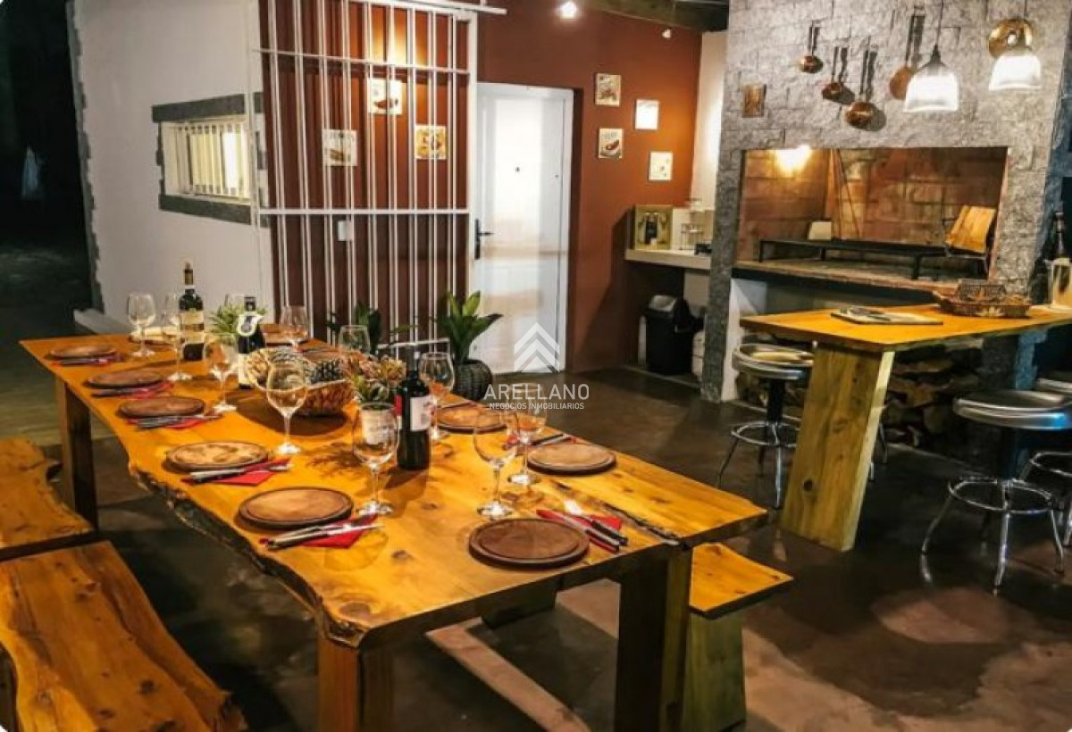 Casa ID.3534 - Casa en venta de 4 dormitorios en Punta del Este.