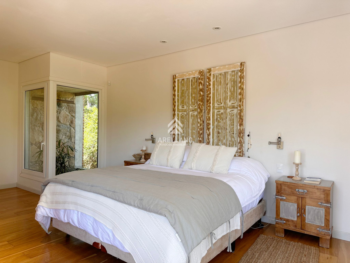 Casa ID.3332 - Casa en venta en zona Lugano