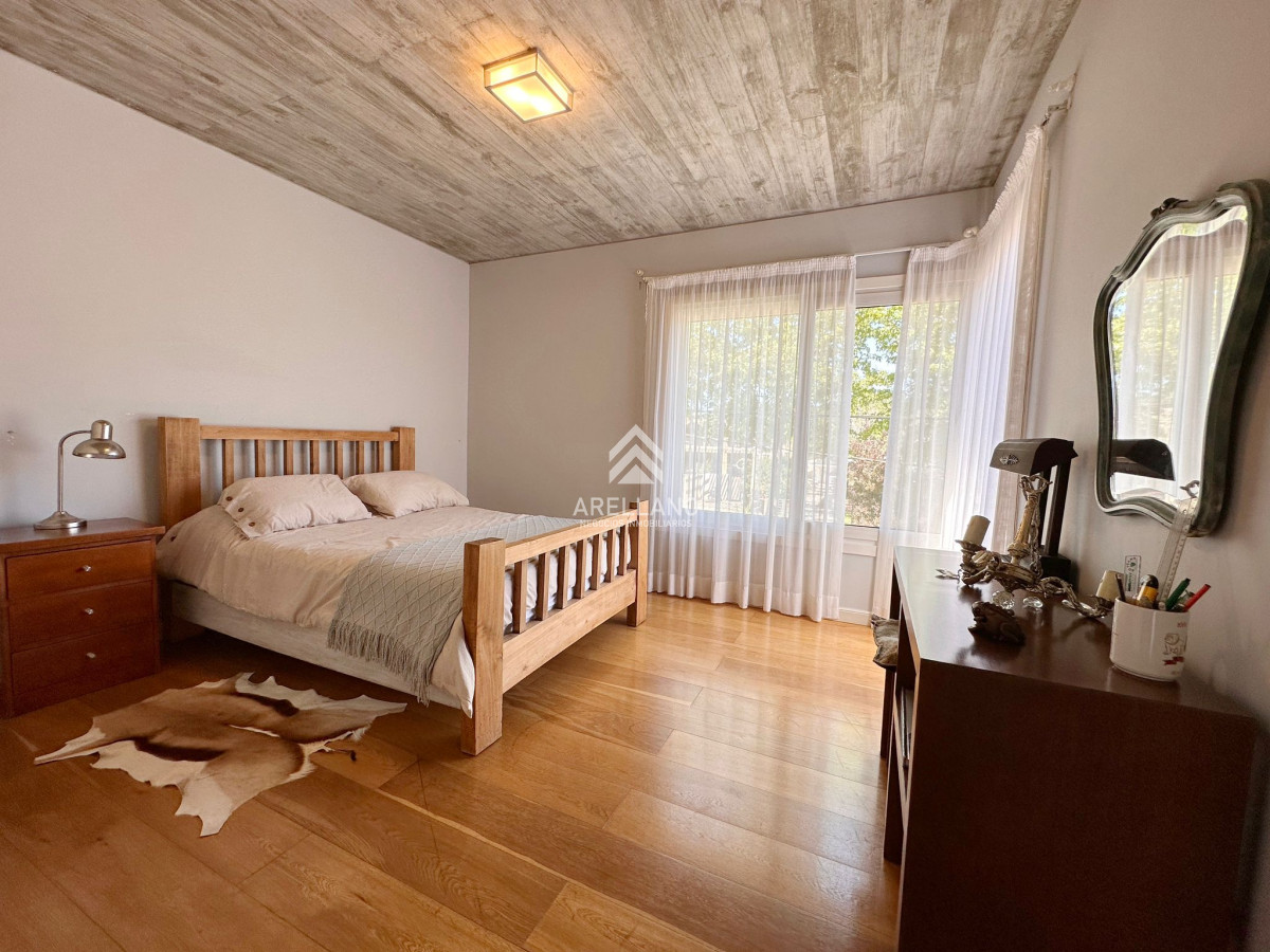 Casa ID.3332 - Casa en venta en zona Lugano