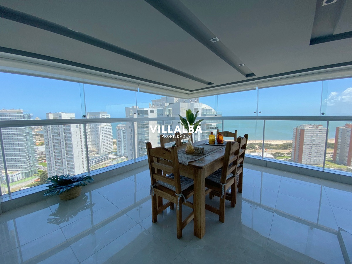 Apartamento ID.4303 - Apartamento en venta de 3 dormitorios en Miami Boulevard, Punta del Este.