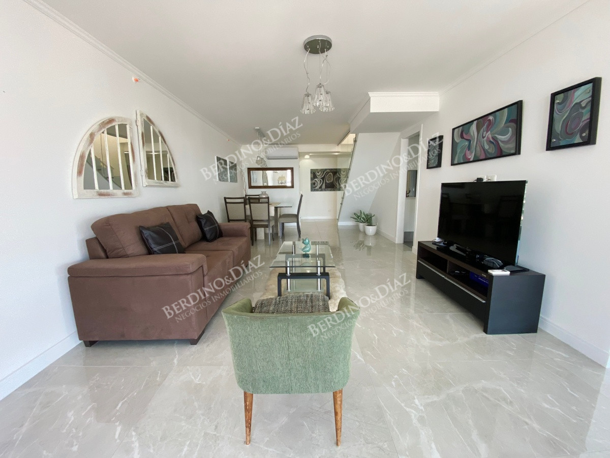 Apartamento ID.2587 - EXCELENTE PENTHOUSE EN MIAMI BOULEVARD, PUNTA DEL ESTE