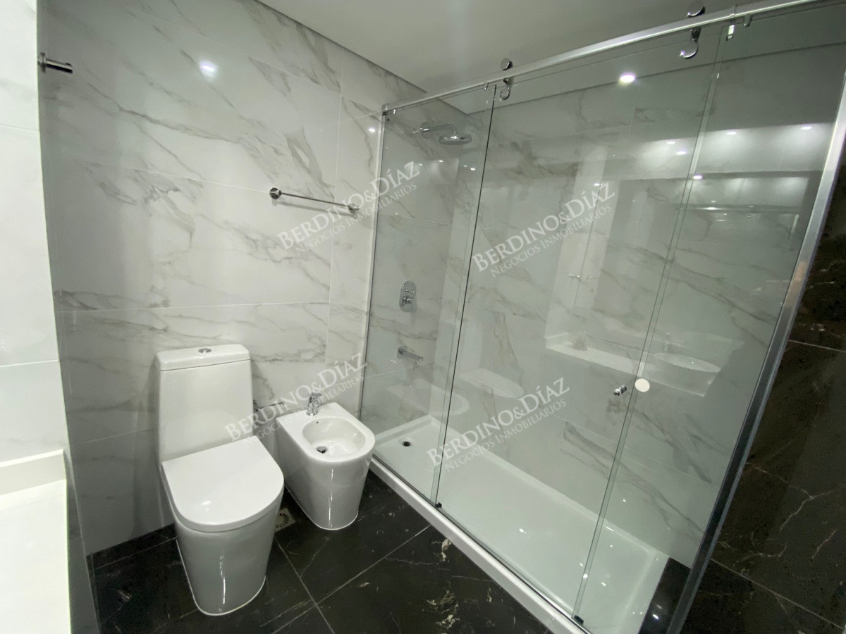 Apartamento ID.2587 - EXCELENTE PENTHOUSE EN MIAMI BOULEVARD, PUNTA DEL ESTE