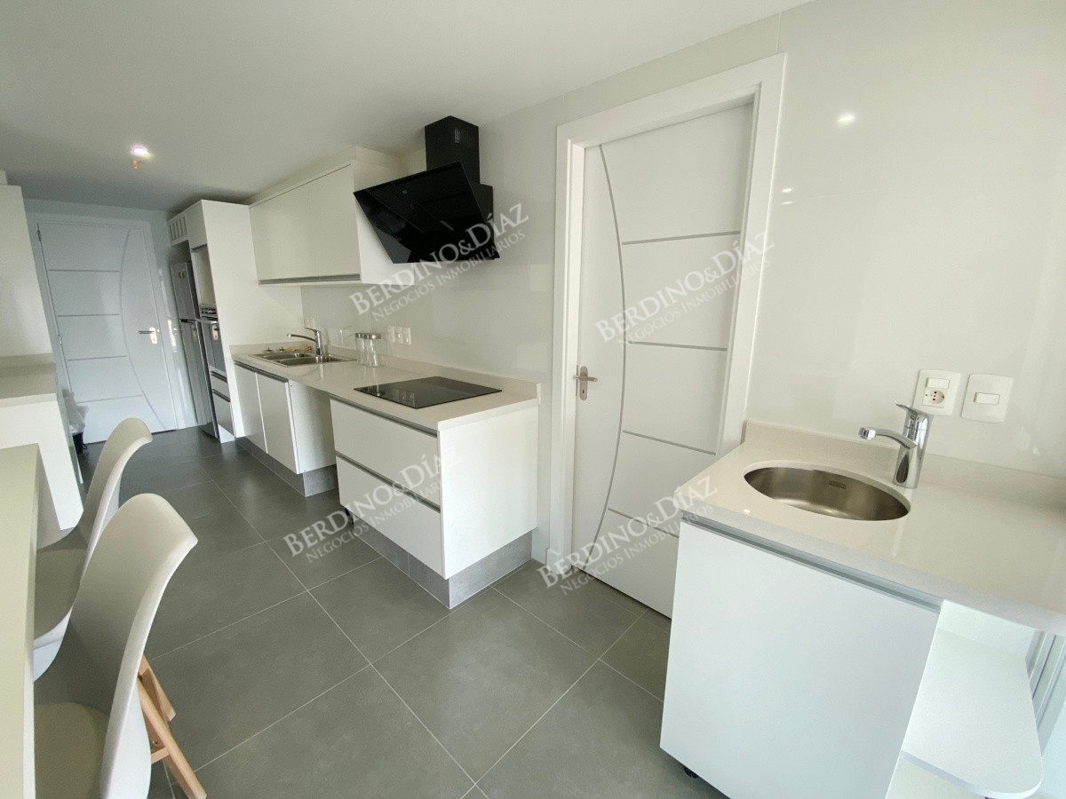 Apartamento ID.2587 - EXCELENTE PENTHOUSE EN MIAMI BOULEVARD, PUNTA DEL ESTE