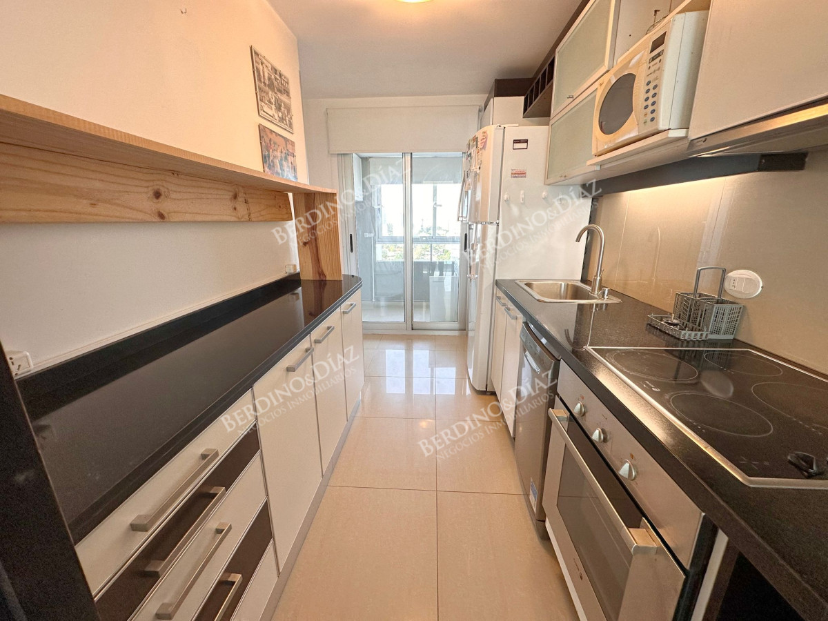 Apartamento ID.2860 - Departamento en Venta de 2 Dormitorios en Gala Tower , Punta del Este