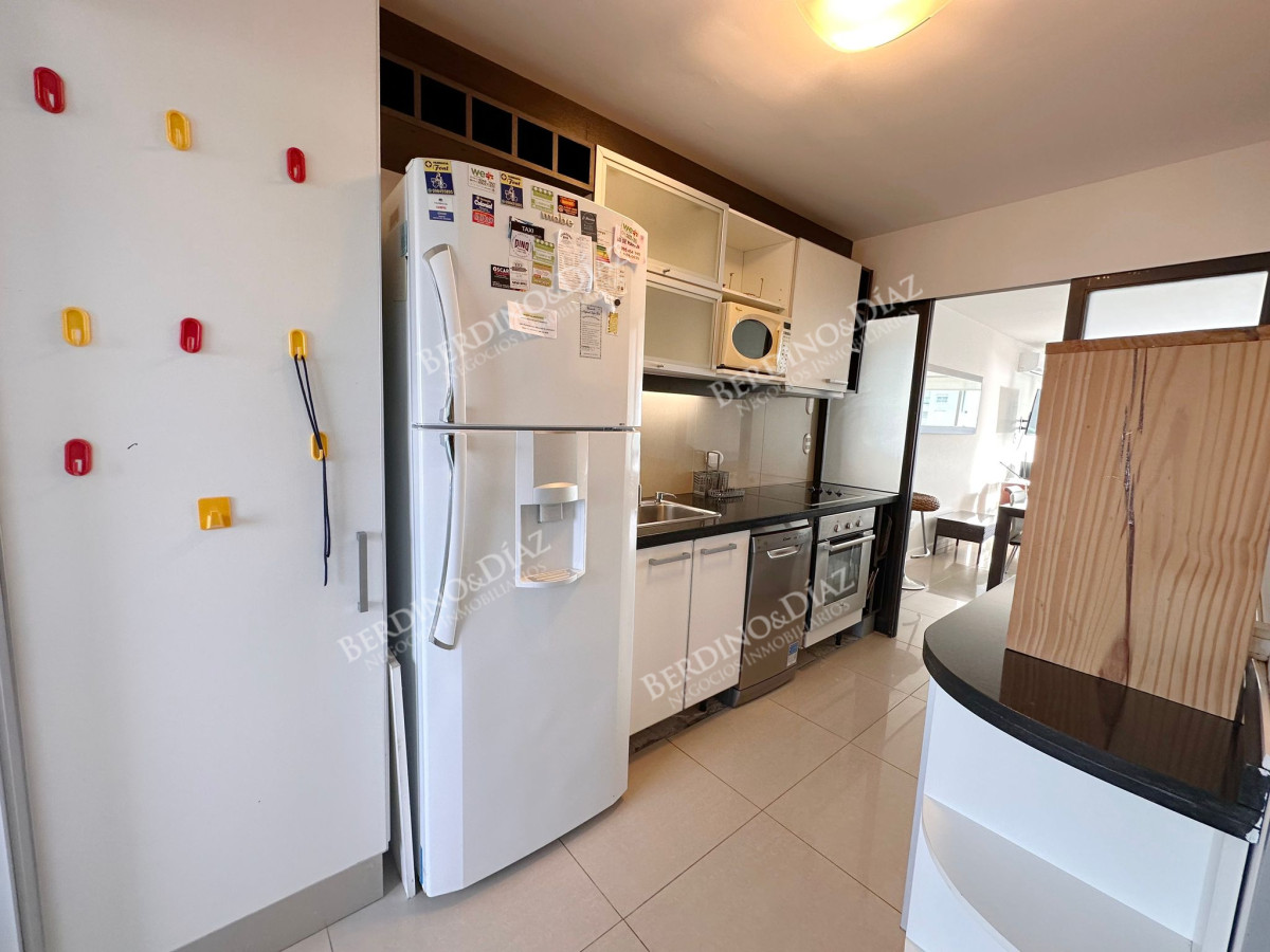 Apartamento ID.2860 - Departamento en Venta de 2 Dormitorios en Gala Tower , Punta del Este