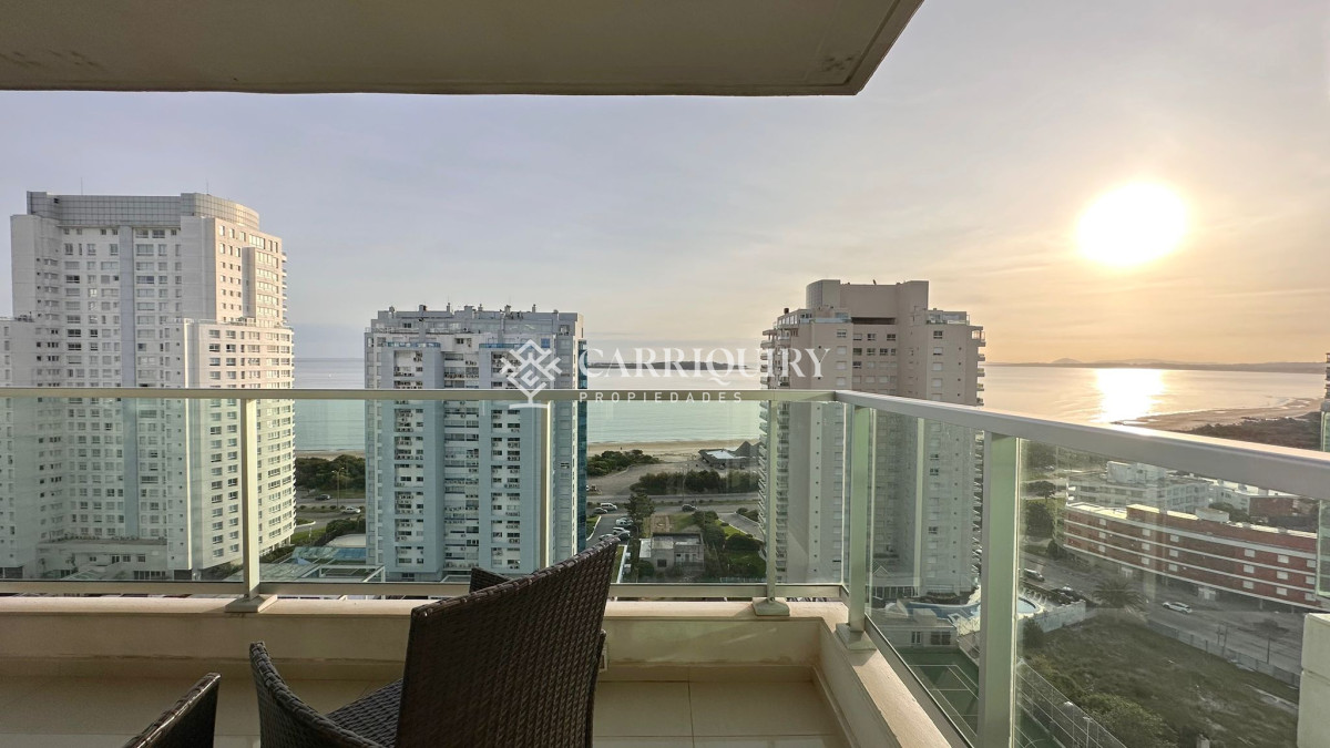 Apartamento ID.6678 - Hermoso departamento en venta de 2 dormitorios en playa Mansa, Punta del Este