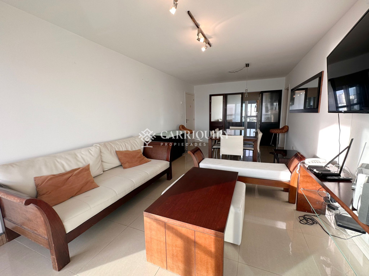 Apartamento ID.6678 - Hermoso departamento en venta de 2 dormitorios en playa Mansa, Punta del Este