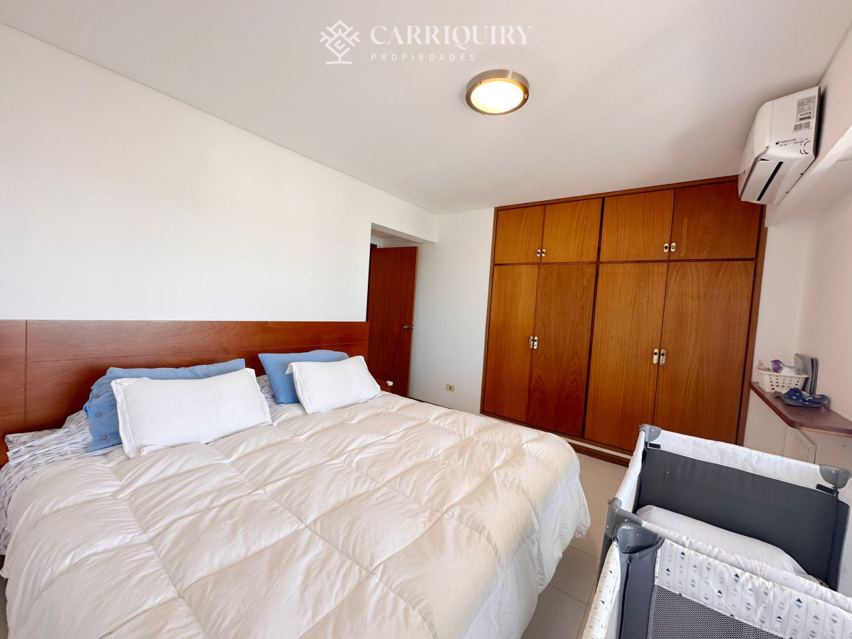 Apartamento ID.8438 - Apartamento de 4 Dormitorios en venta en Ocean Tower, Punta del Este.