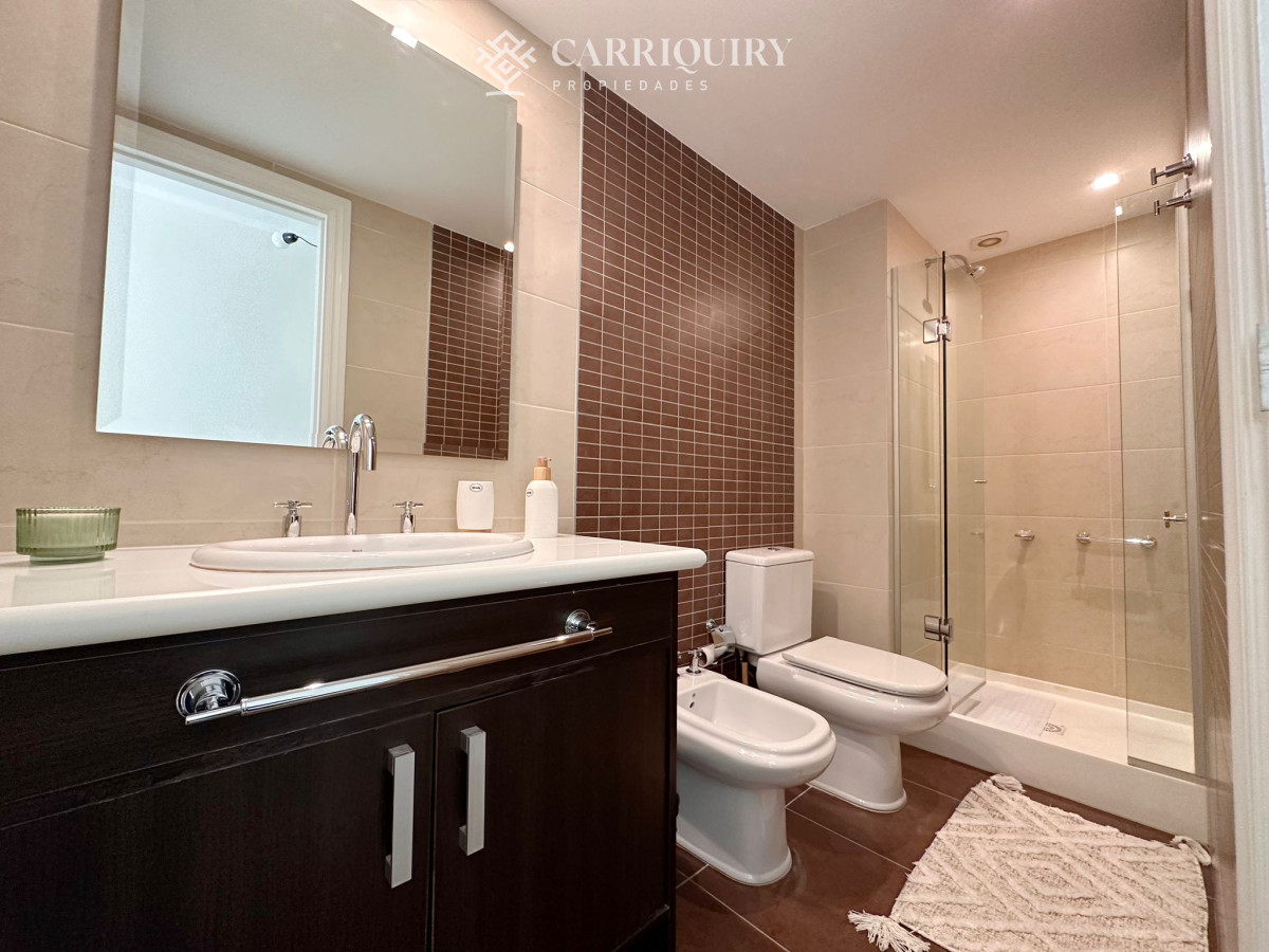 Apartamento ID.8399 - Apartamento en venta de 3 dormitorios en torre Imperiale, Punta del Este.