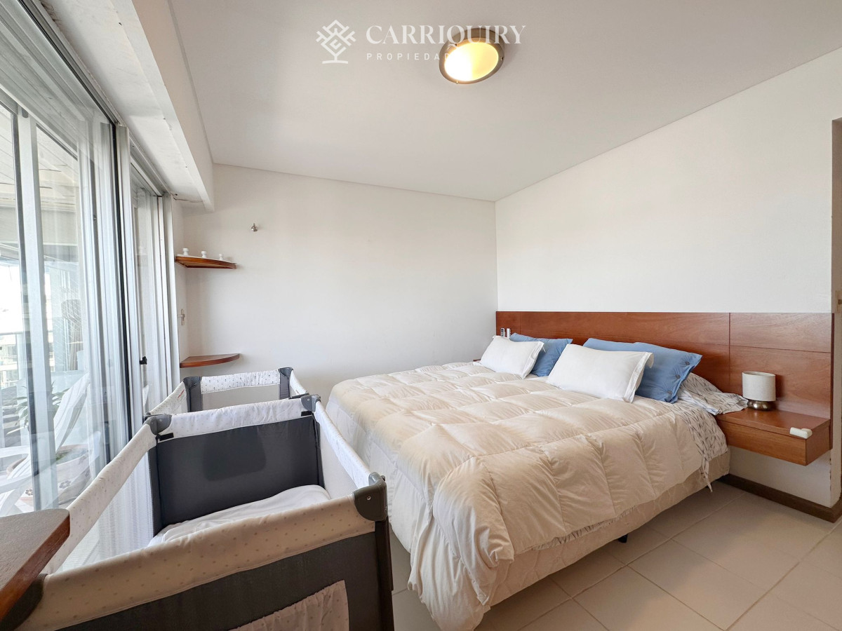 Apartamento ID.8438 - Apartamento de 4 Dormitorios en venta en Ocean Tower, Punta del Este.
