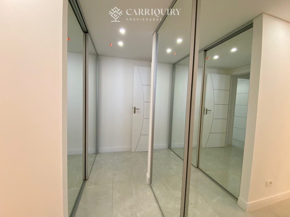 Apartamento ID.9448 - Apartamento en venta de 3 dormitorios en Miami Boulevard, Punta del Este.