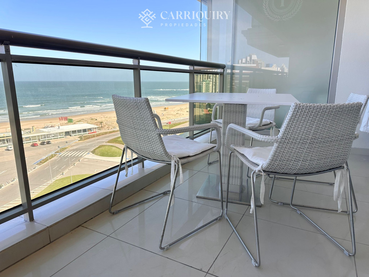 Apartamento ID.8399 - Apartamento en venta de 3 dormitorios en torre Imperiale, Punta del Este.