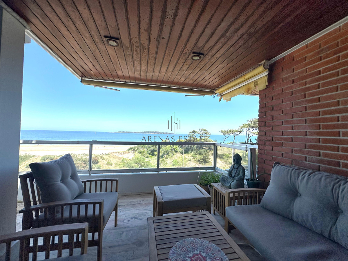 Apartamento ID.3236 - Penthouse en Venta de 3 dormitorios en Playa Mansa, Punta del Este