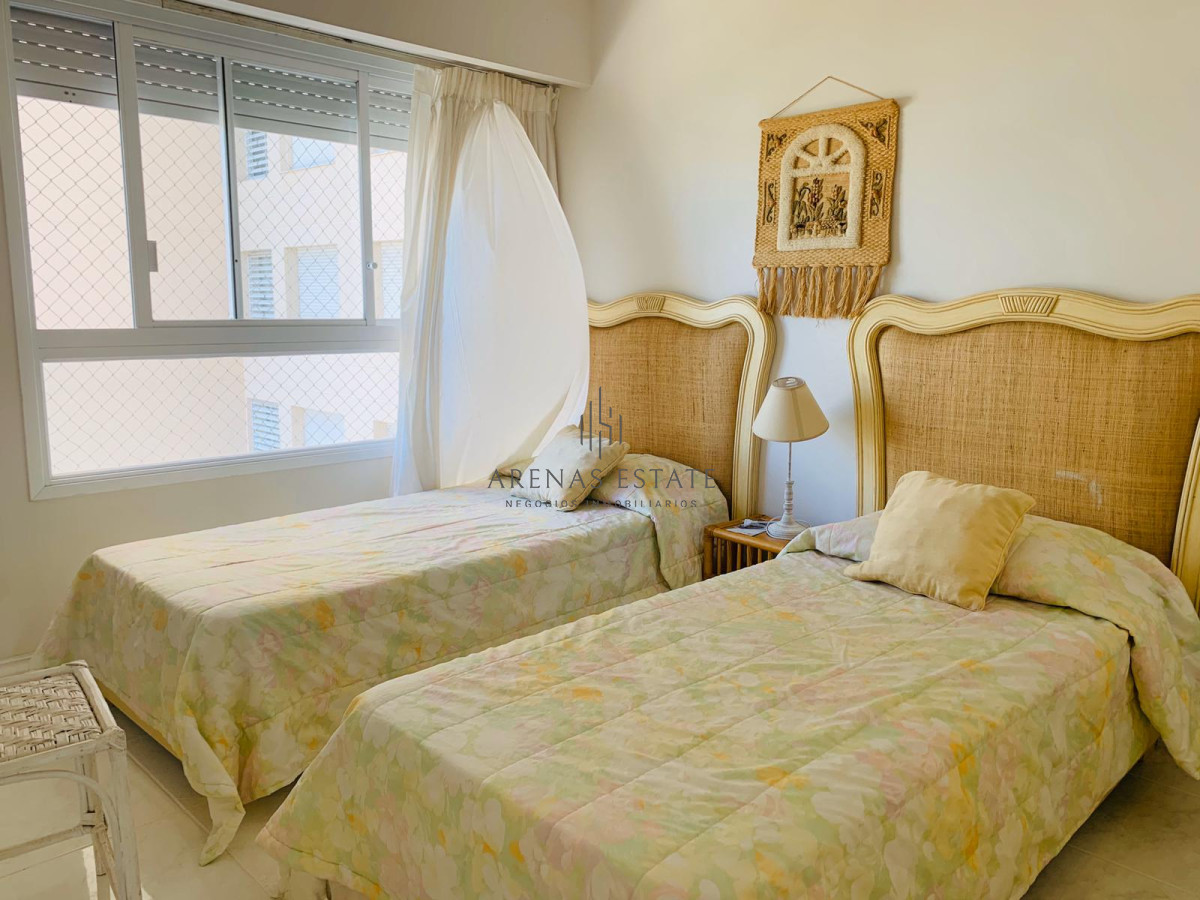 Apartamento ID.2136 - DEPARTAMENTO 3 DORMITORIOS EN CORAL TOWER, MANSA, PUNTA DEL ESTE